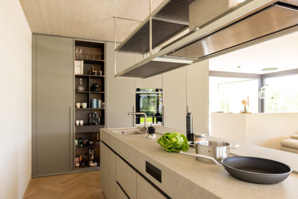 Wohnküche offen fotografiert, Immobilienfotografie Baselland